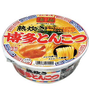 ニュータッチ　凄麺熟炊き博多とんこつ　１１０ｇ